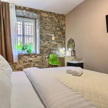 Urban Ii**** Guest house