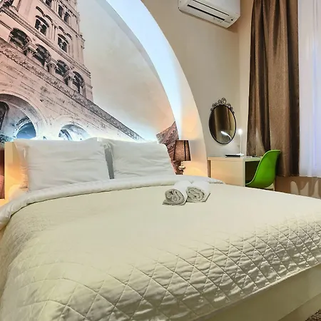 Urban Ii**** 4* سبليت